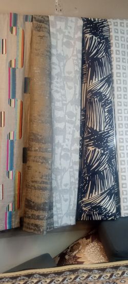 New silk fabic 3ft 9 ft high grade material only 10 each buy more pay less