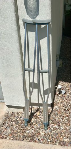 Tall Adult Adjustable Aluminum Crutches – 5’10” to 6’6”