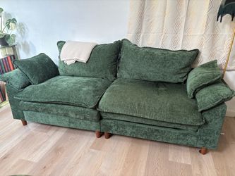 Green Emerald Velvet 2-Seater Sofa with Cushions