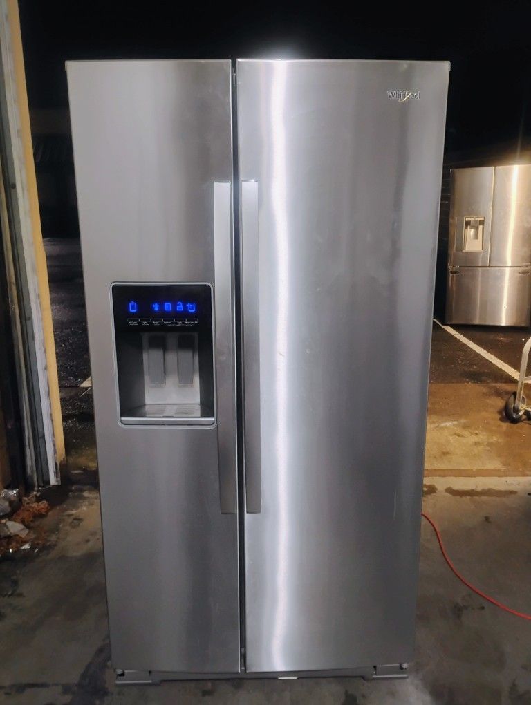 Whirlpool Refrigerator 36w 32d 70h