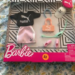 Barbie Clothes And Accessories. 