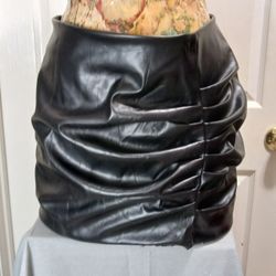 Shein Black Pleather Mini Skirt Size Large