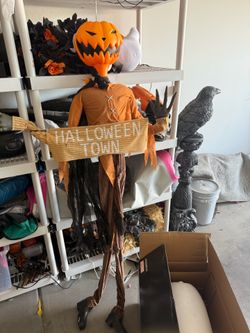 Halloween town hanging tree ornament