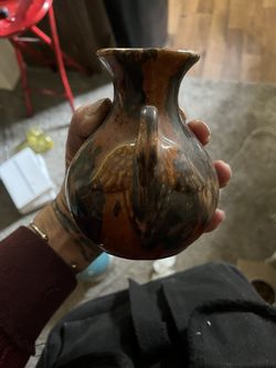 Brush McCoy Swan Handle Pottery Vase #747