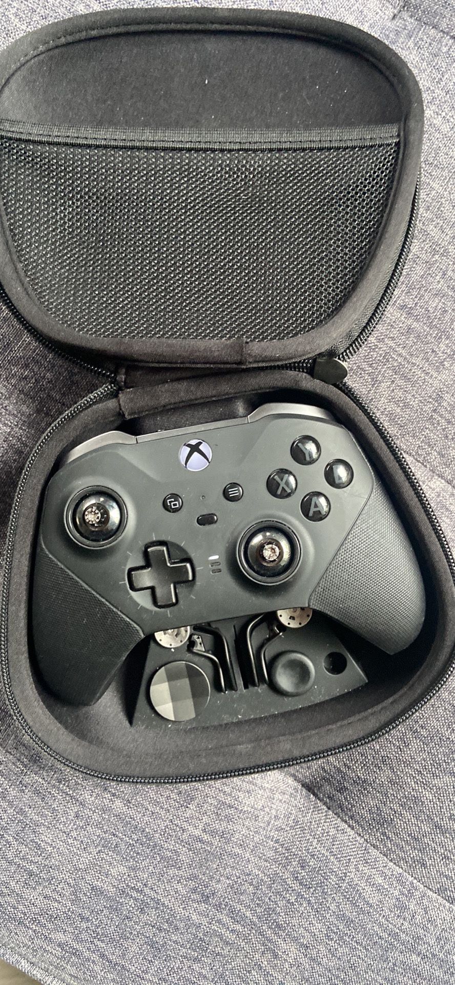 Xbox Pro Controller for Sale in Renton, WA - OfferUp