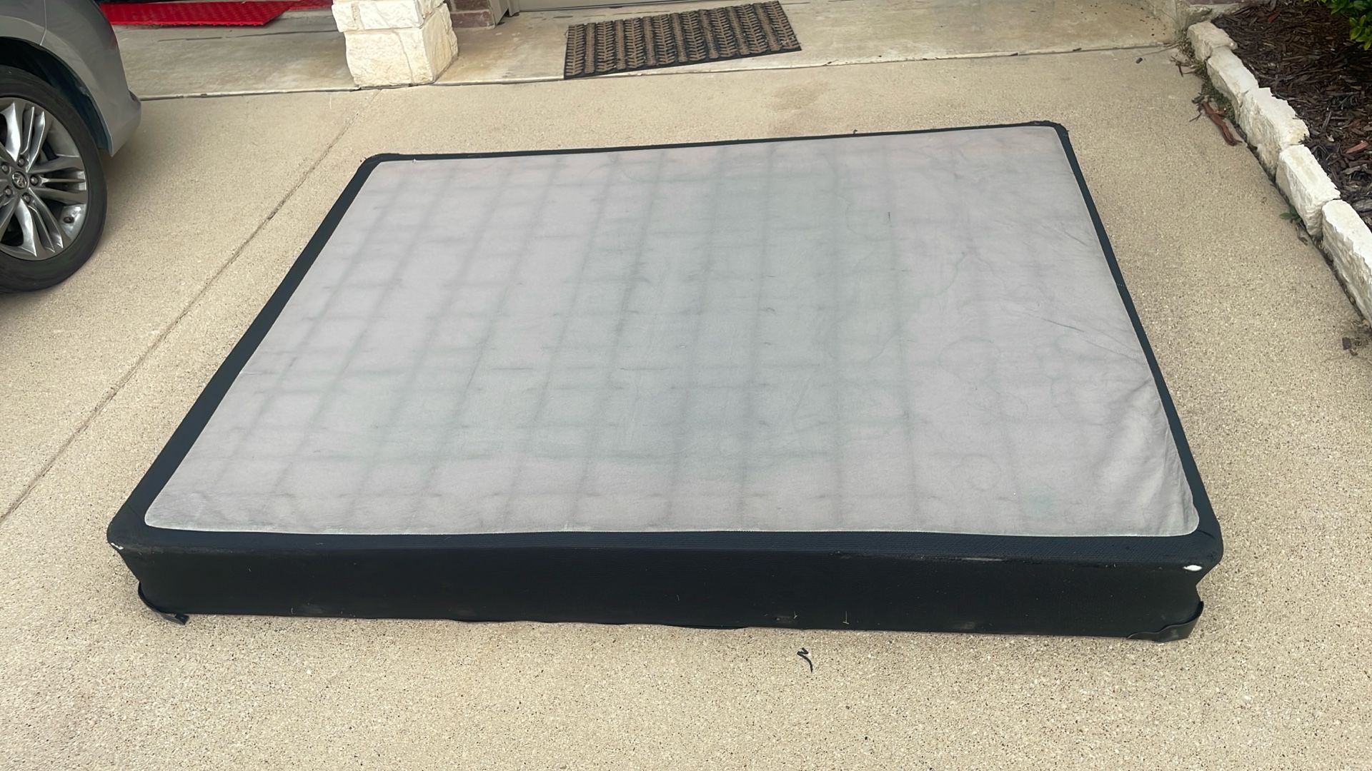  Bed Box Spring(Queen)