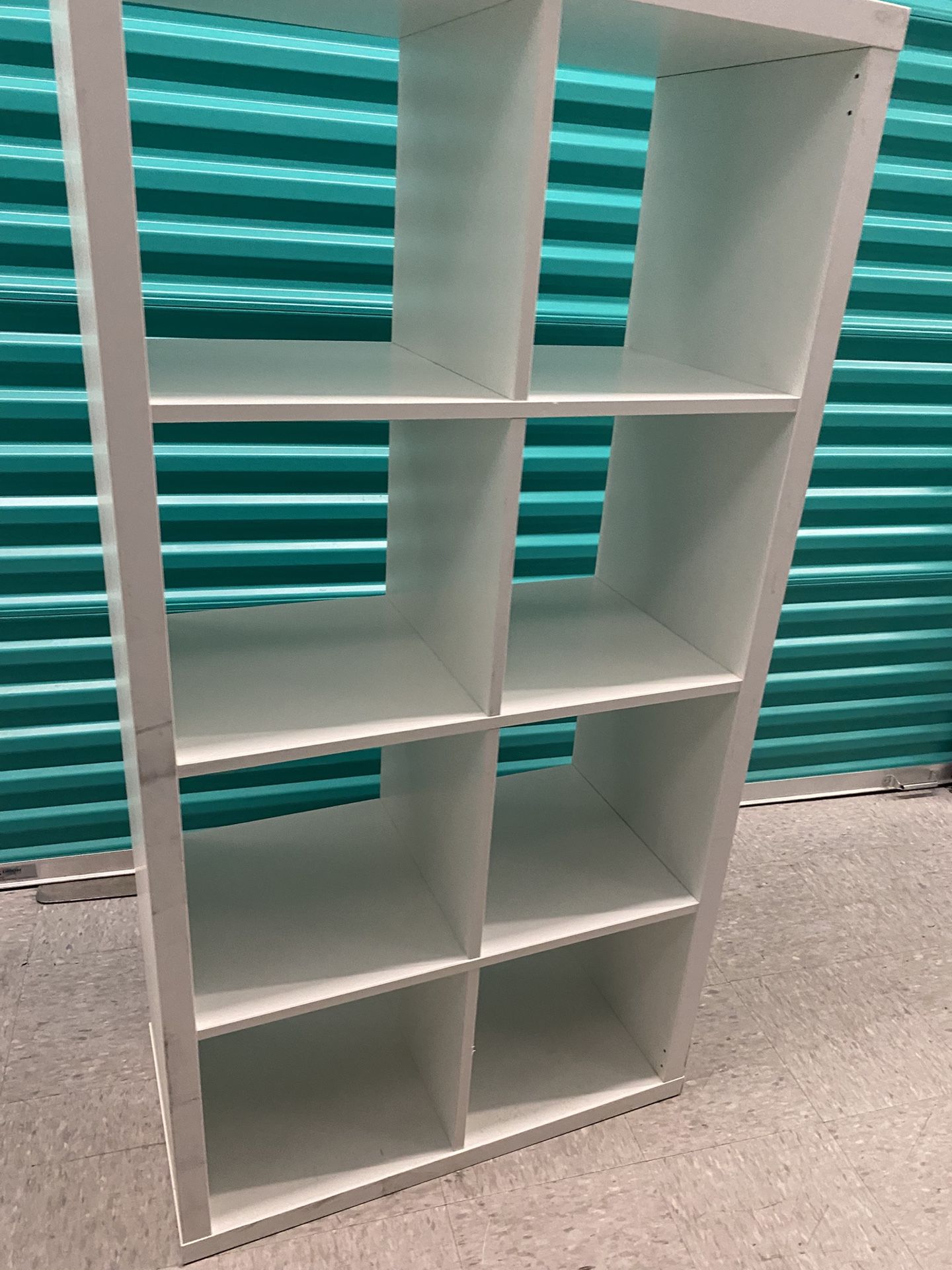 WHITE SHELF/BOOKCASE