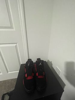 Air Jordan 4 Red Thunder Sneakers