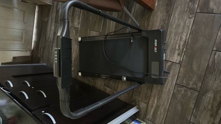 Overself folding walking pad Treadmill- Excellent condition