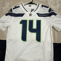 DK Metcalf Authentic Nfl Stitched Jersey  (SIZE Medium In Men’s)
