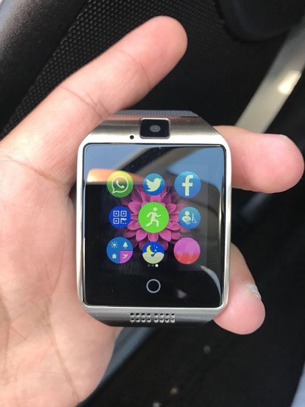 giant smartwatch