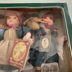 Geppeddo Porcelain Dolls 