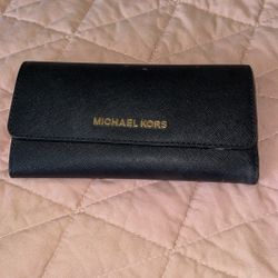 Micheal Kors Wallet 