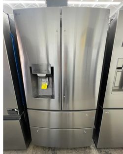 LG Standard-Depth Craft Ice 27.8-cu ft 4 -Door 36-in Wide Smart Compatible French Door Refrigerator with Dual Ice Maker with Water and Ice Dispenser (