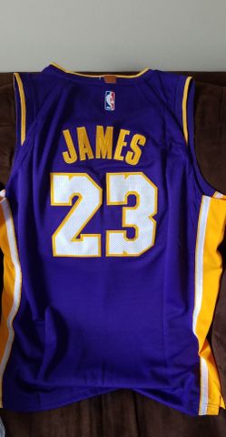 Lebron James La Lakers Jersey Size Medium For Sale In Lithonia Ga Offerup