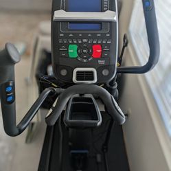 Nautilus E616 Elliptical Trainer