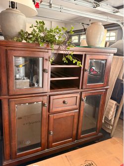 Hutch Cabinet
