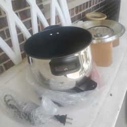 Electric Warmer Brand New. Football Tailgating. Or B.b.q. Must Have For Sides.