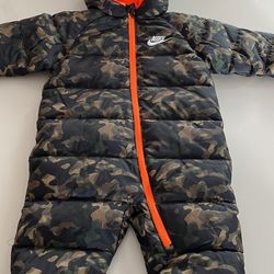 Nike Insulated Snowsuit 12M BNWT