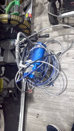 Graco Airless Paint Sprayer with Hose