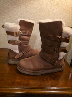 UGG S/N 1005380 Women's Tan Cream Fur 3 Buckle  Leather Boots US Size 9