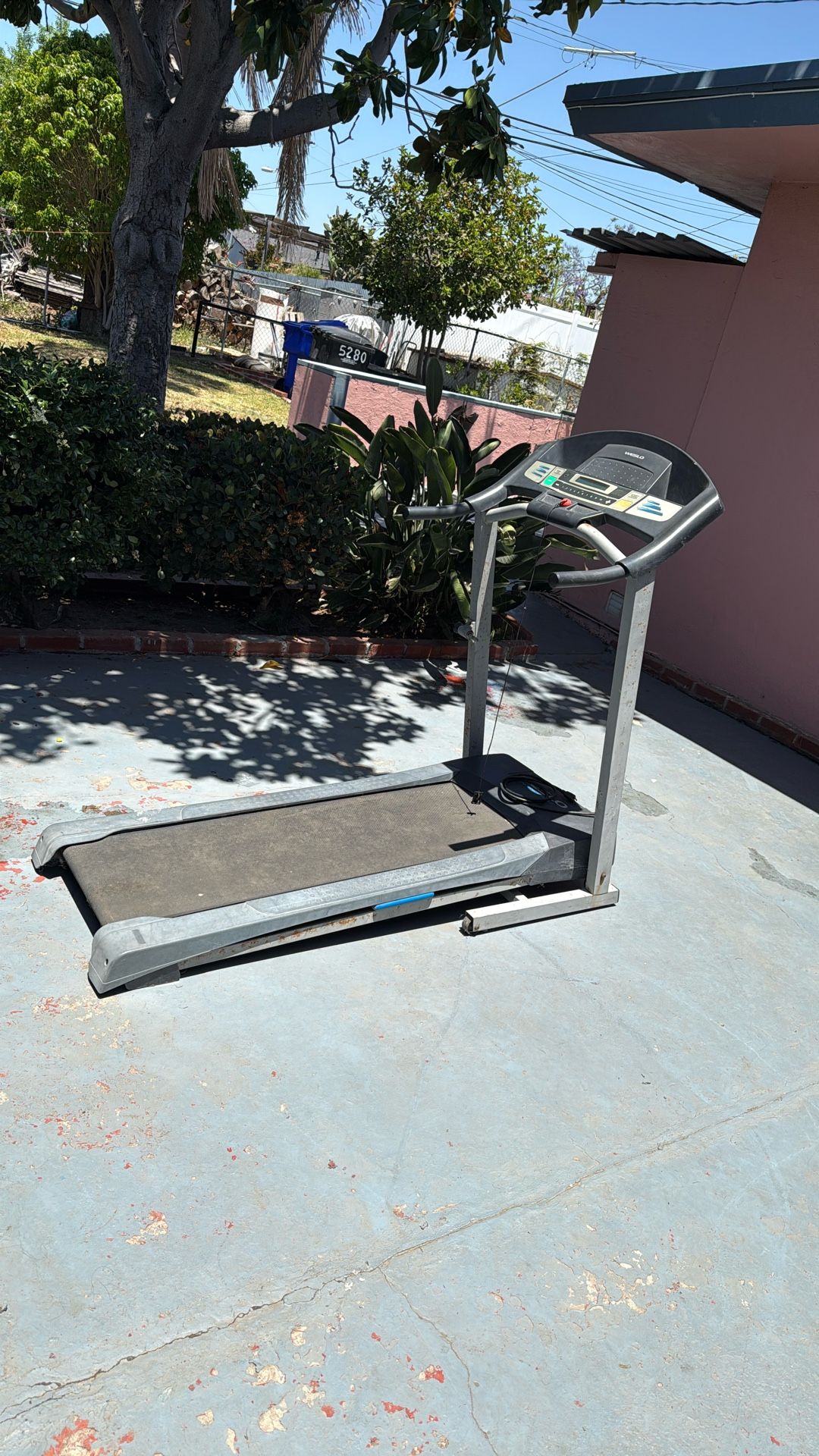 Treadmill - Exercise Machine-Weslo