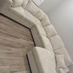 Sectional Couch 