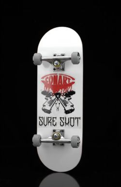 CONART ©️ SURE SHOT complete Skateboard is a new
SIZE 8.5
THIS set featuring the brand Conart, known for their skateboarding and hip hop rap franchise