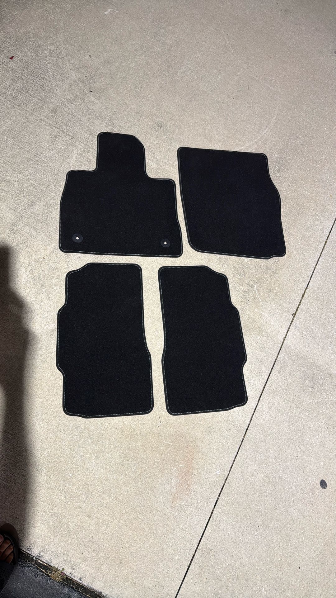 New Carpet Floor Mats 2022-2025 Ford Explorer