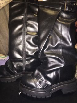 Madden Girl by Steve Madden-High Platform Moto Boots ..size 7