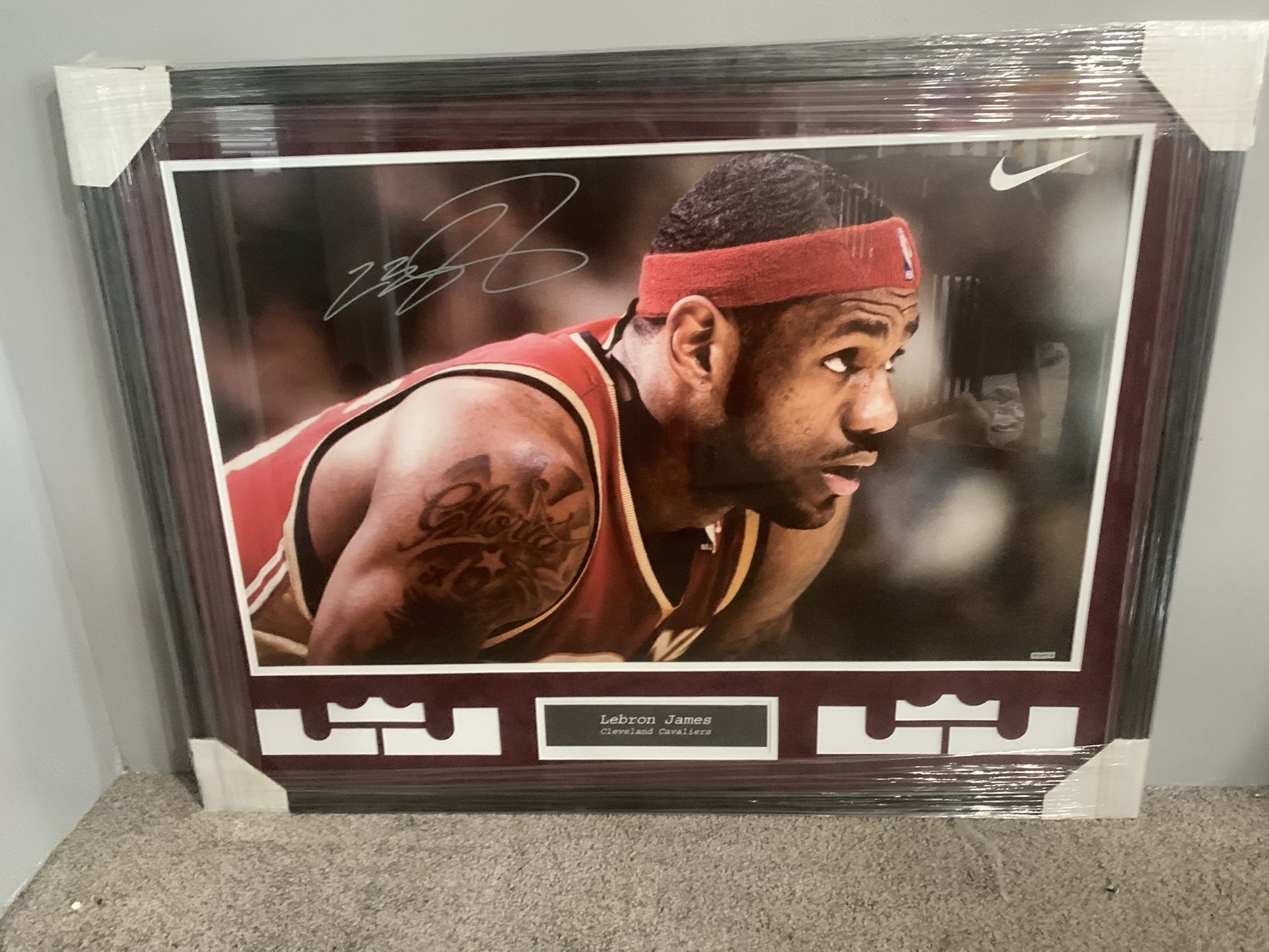 Huge Lebron James Upper Deck autograph Custom Frame UDA
