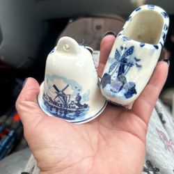 Delft Blue China Shoe & Bell