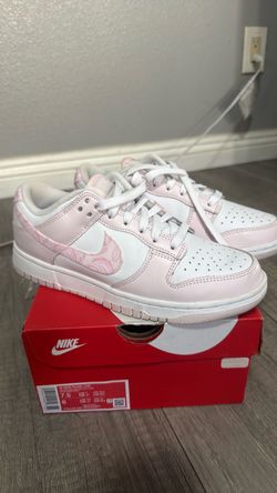Nike Dunk Low Women's Pink Paisley Size 7.5