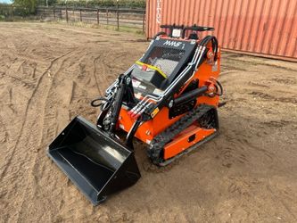 2025 MMS 36C WALK-BEHIND CRAWLER SKIDSTEER LOADER, gp bucket, aux hydraulics. s/n:36CJ2510139 --(LOCATED IN MADERA, CA)--