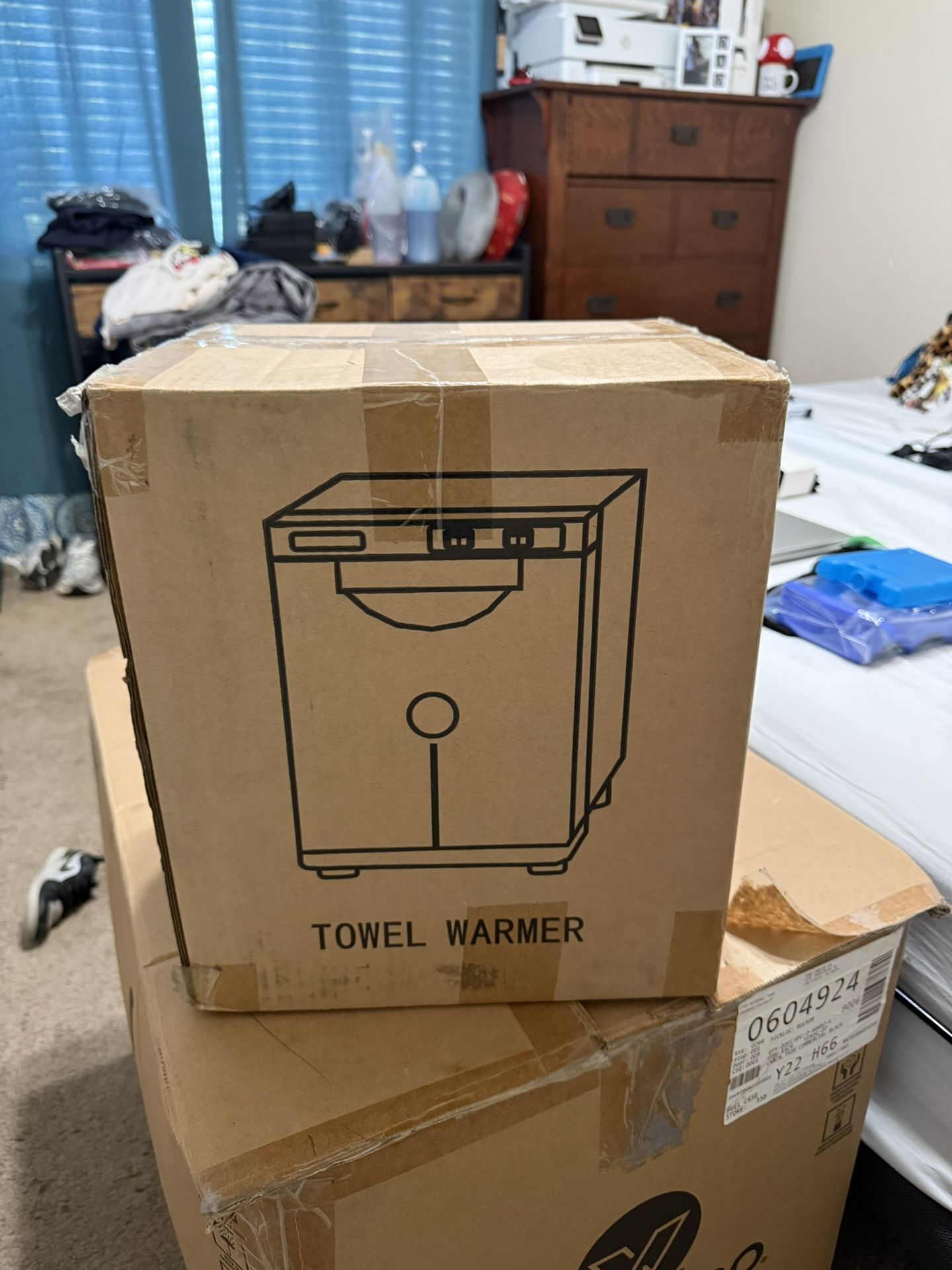 Brand New Towel Warmer – Still in Box