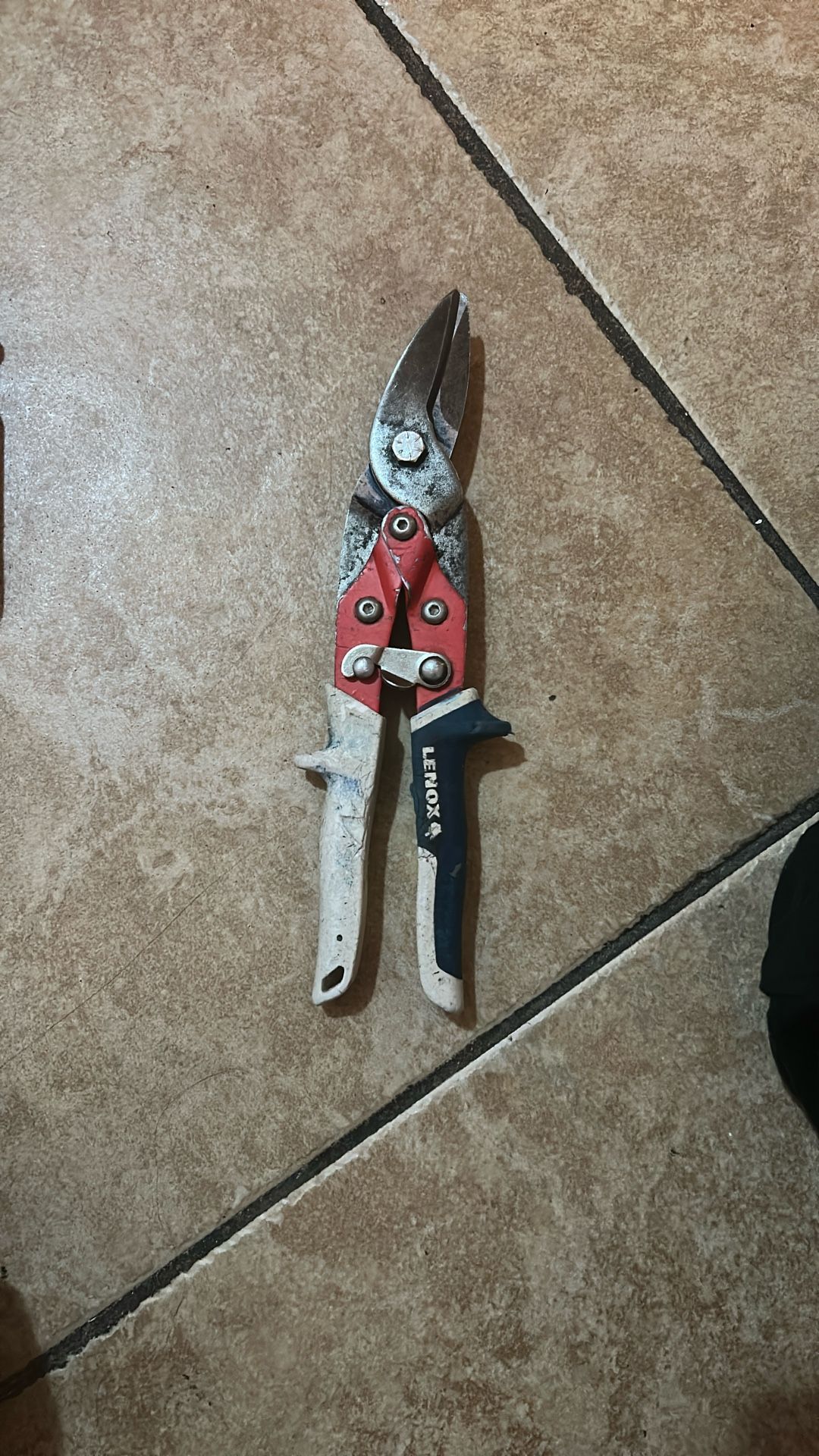 LENOX Left Aviation Forged Steel Left Cut Snips