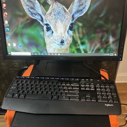Lots Of Updated Desktop Computers Complete With Tower, Monitor, Keyboard And Mouse (windows 10) $100 Each!!!