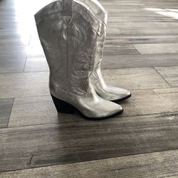 Nine West Boots Size 6.5 New $25