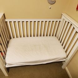 2 In 1 Crib/Daybed W Mattress