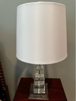 2 matching lamps