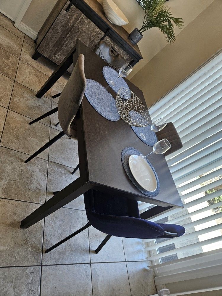 Dining Room Table And Chairs