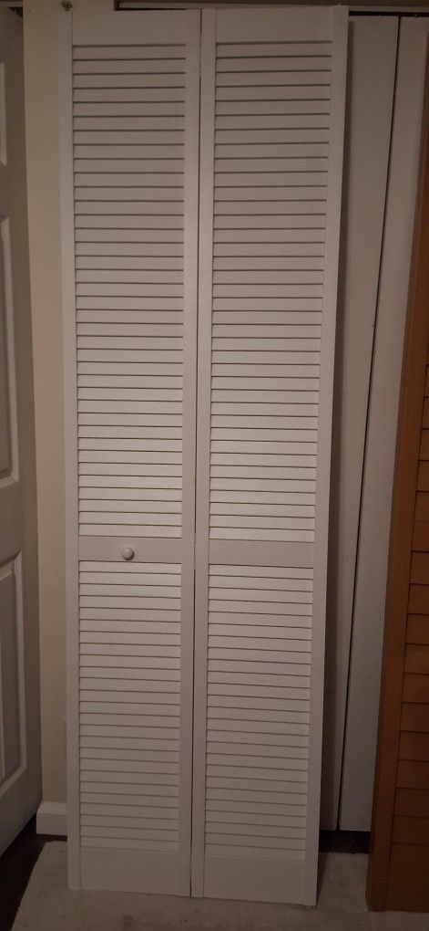 24x79 Bifold Bi-fold Closet Door Organizer Bedroom Laundry Hallway Kitchen Garage Wood White