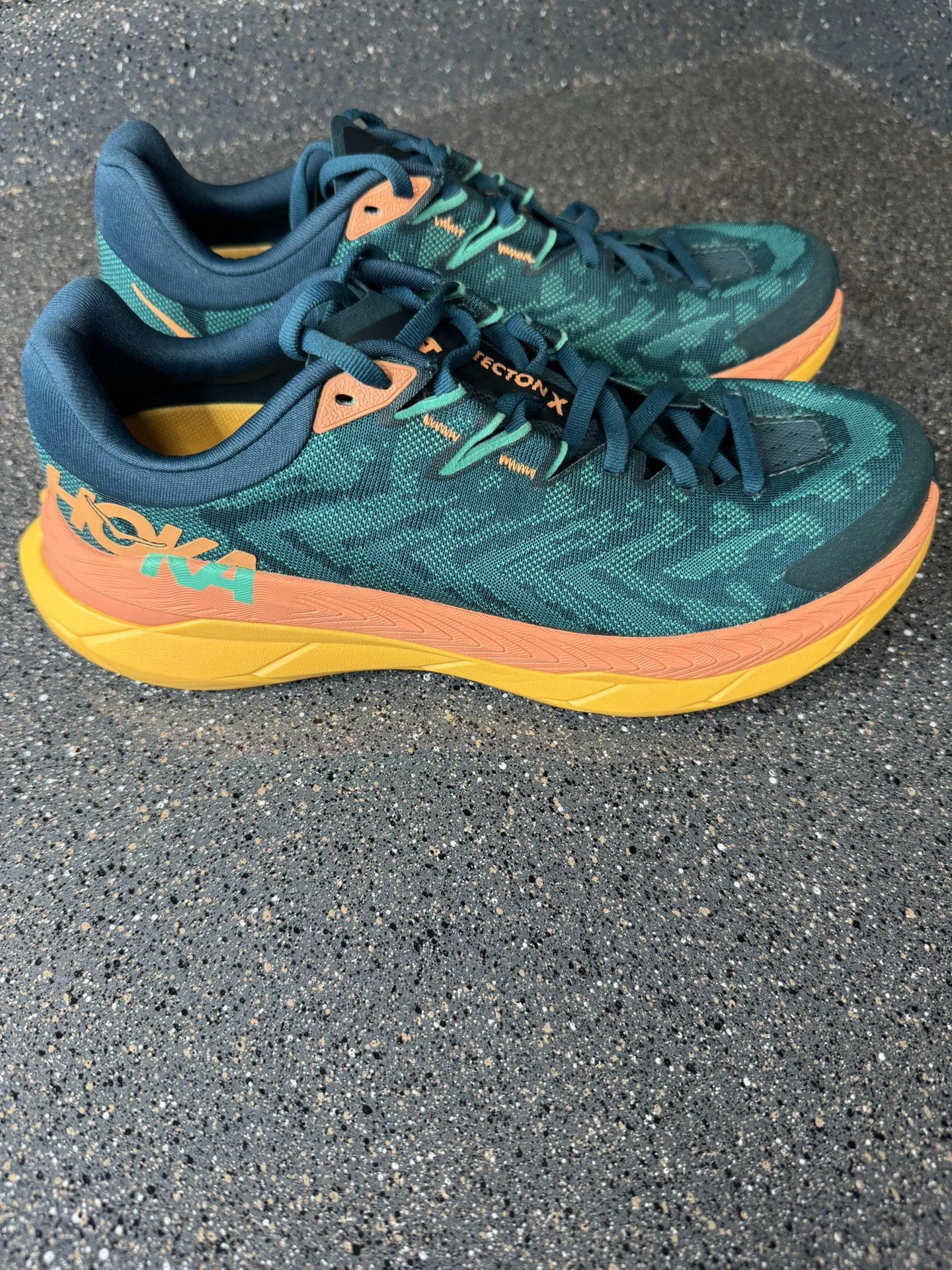 Hoka One One Tecton X 9B