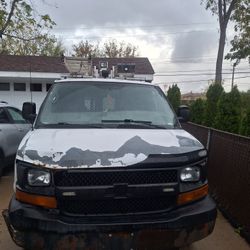 2500 Chevy Express 2008