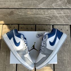 JORDAN 1 LOW STEALTH BLUE NEW