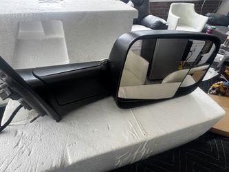 2020 Ram RH tow mirror