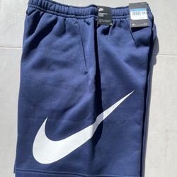 New Men’s Nike Sweat Shorts Size Medium 