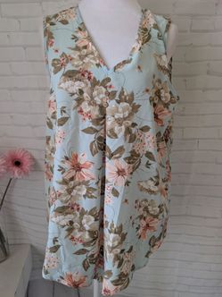 Emery Rose sleeveless top size L