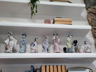 Llardo Japanese Figures 