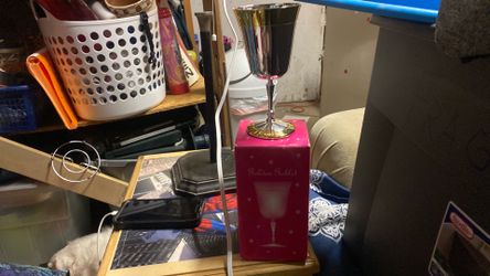 Golden gobblet